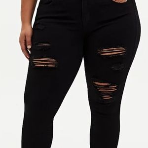 CROP BOMBSHELL SKINNY JEAN - PREMIUM STRETCH BLACK